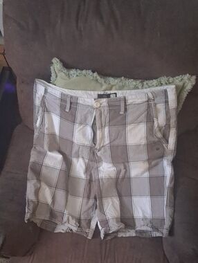 OP Men's Plaid Flat Front Shorts - Beige White
